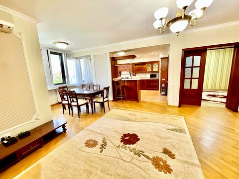 квартира за адресою Старонаводницька вул., 4-В