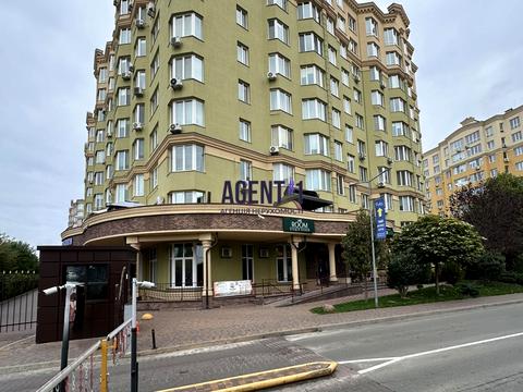 комерційна за адресою Зелена вул., 14