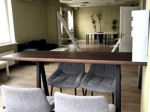 комерційна за адресою Оболонська набережна вул., 1