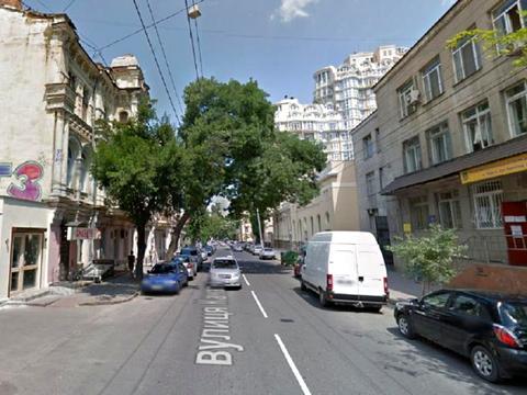комерційна за адресою Канатна вул., 30