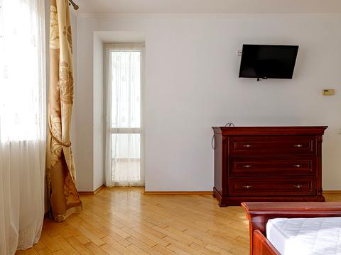 квартира по адресу Червоной Калины просп., 1