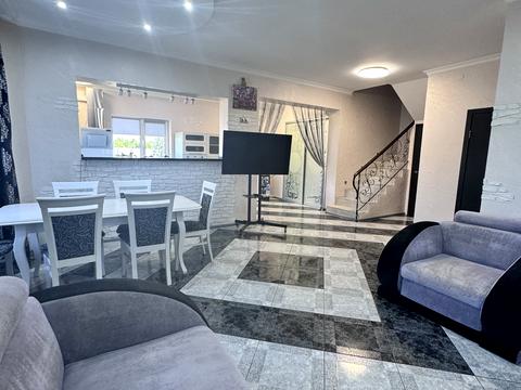 будинок за адресою 1 Травня вул.