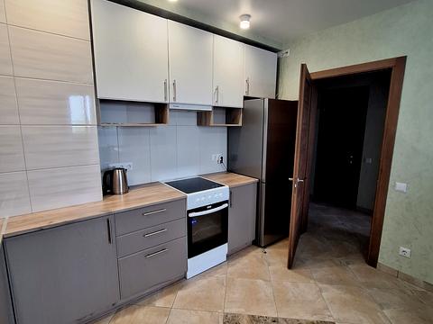 квартира за адресою Ревуцького вул., 54