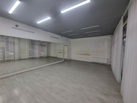 коммерческая по адресу Андрея Верхогляда ул. (Михайла Драгомирова), 4 б