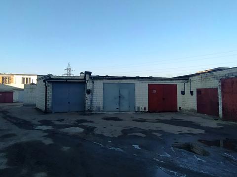 паркомісце за адресою Антона Головатого вул., 7