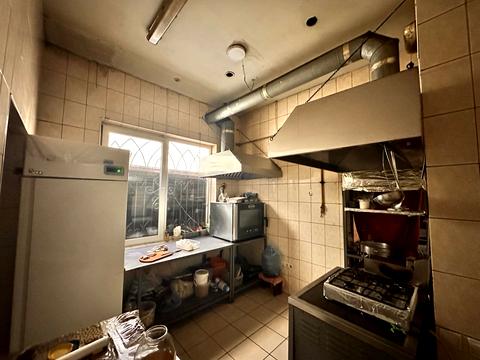 коммерческая по адресу Віктора Косенка ул., 1