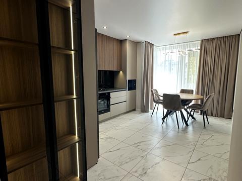 квартира по адресу Степана Бандеры ул., 79