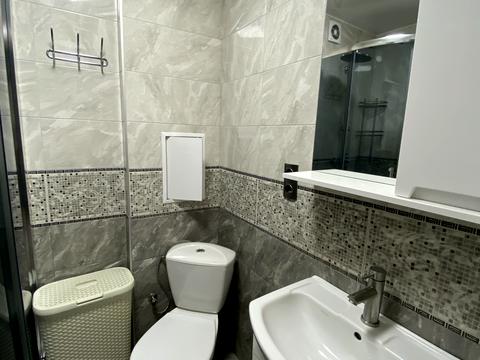 квартира за адресою Кам'янецька вул., 157