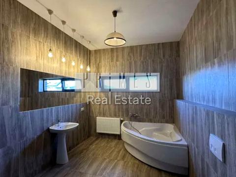 будинок за адресою 3-тя Будівельників вул.