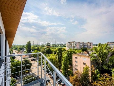 комерційна за адресою Сирецько-Садова вул., 1