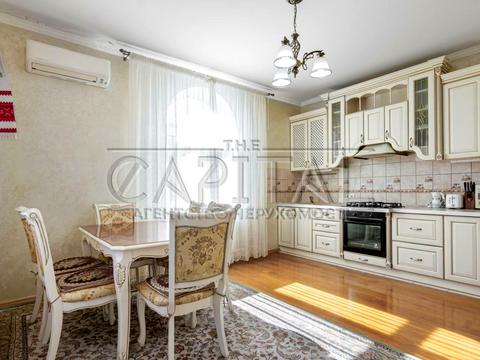 будинок за адресою Святищенська вул.