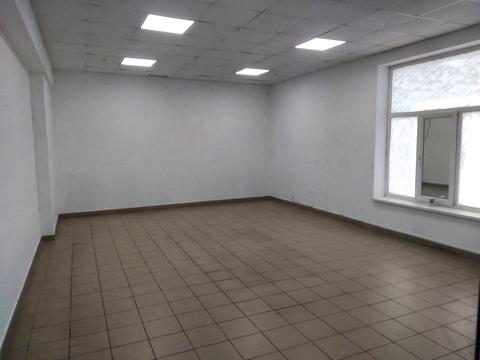 комерційна за адресою Тичини вул., 1