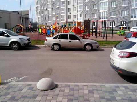 квартира за адресою Ревуцького вул., 54