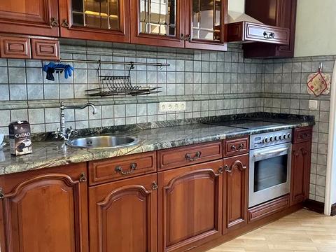 квартира за адресою Тарасівська вул., 20