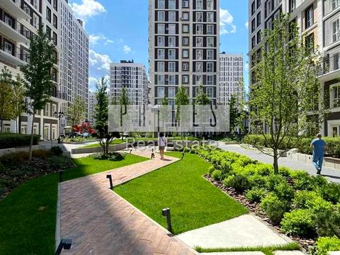 комерційна за адресою Михайла Максимовича вул. (Онуфрія Трутенка), 24