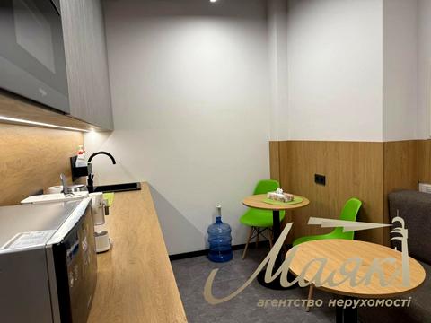 комерційна за адресою Сім'ї Прахових вул. (Гайдара), 58/10