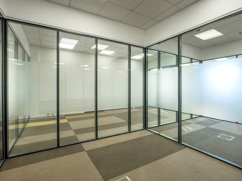 комерційна за адресою Жилянська вул., 75