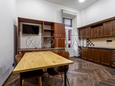 коммерческая по адресу Саксаганского ул., 84