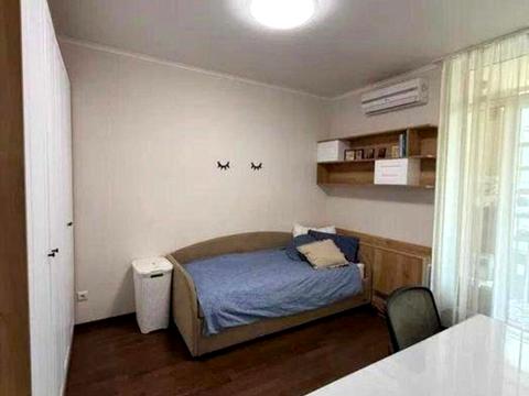 квартира за адресою Регенераторна вул., 4 к4-1