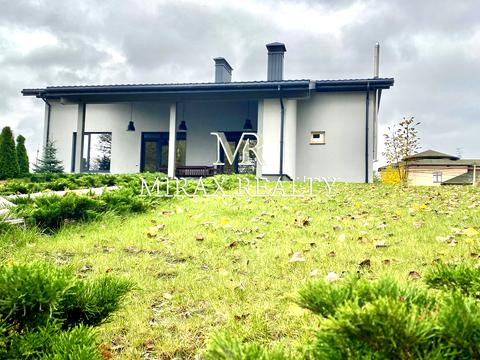 будинок за адресою Центральна вул.