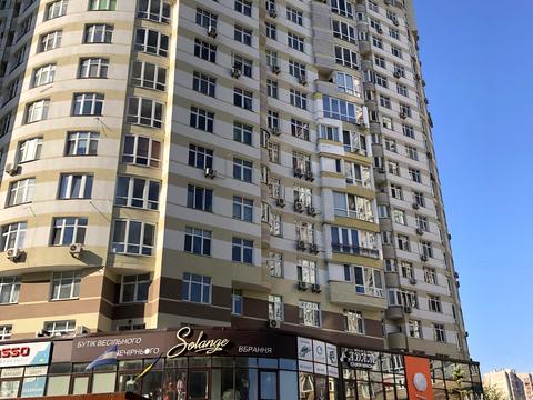 квартира за адресою Анни Ахматової вул., 22