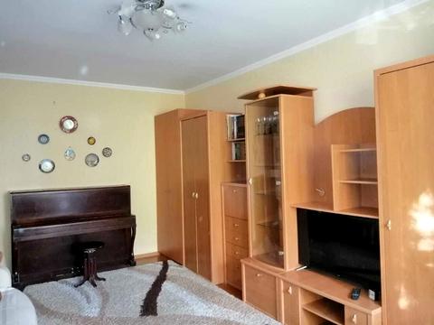 квартира за адресою Романа Шухевича просп. (Генерала Ватутіна), 8