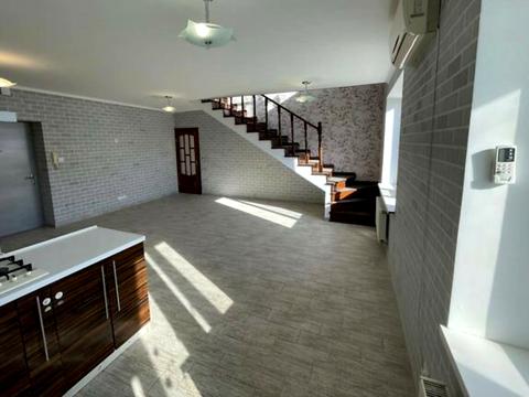 квартира за адресою Академіка Ющенка, 12