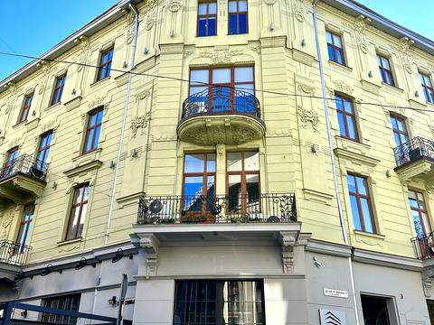 коммерческая по адресу Вороного ул., 3