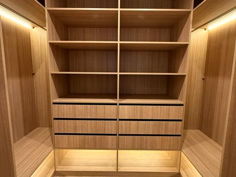 квартира за адресою Дніпро, Набережна Перемоги вул., 40-Д