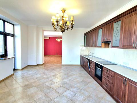 квартира по адресу Паторжинского ул., 14