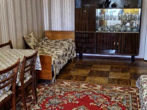 квартира за адресою Олексія Вадатурського вул. (Маршала Малиновського), 33