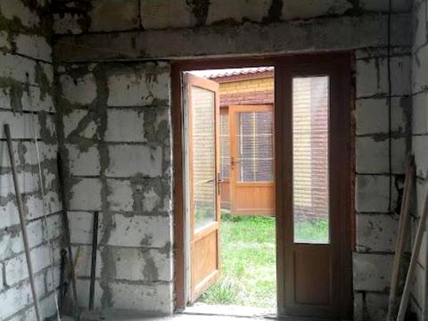 будинок за адресою с. Вишеньки, Садова вул.