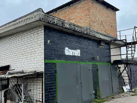 комерційна за адресою Різдвяна вул., 171