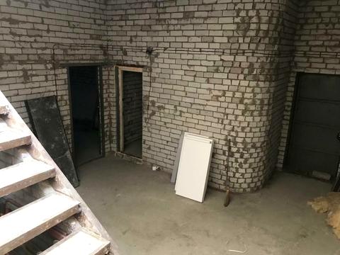 комерційна за адресою Березинська вул., 70