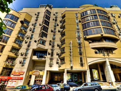 комерційна за адресою Бульварно-Кудрявська вул. (Воровського), 36