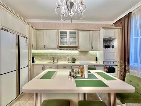 квартира за адресою Срібнокільська вул., 14-А