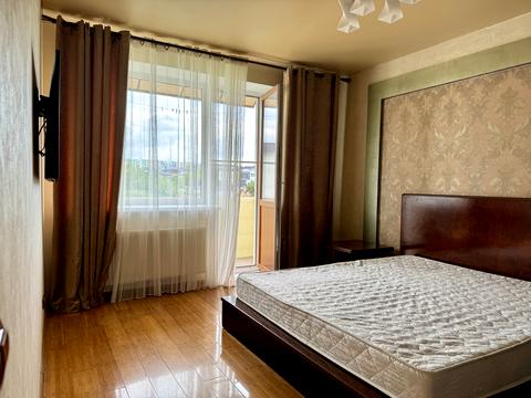 квартира за адресою В'ячеслава Чорновола вул., 93е