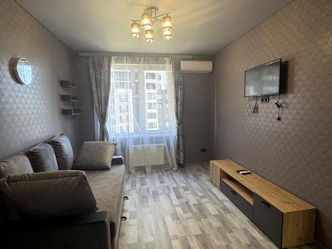 квартира за адресою Євгена Чикаленка вул., 93
