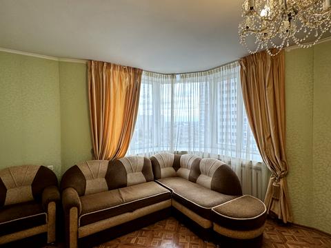 квартира за адресою Миколи Бажана просп., 10
