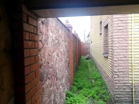 будинок за адресою с. Вишеньки, Садова вул.