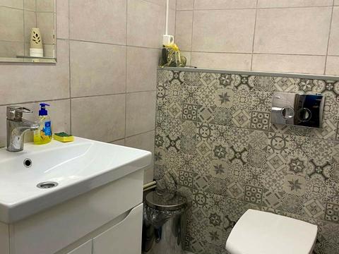 комерційна за адресою Коперника вул., 3