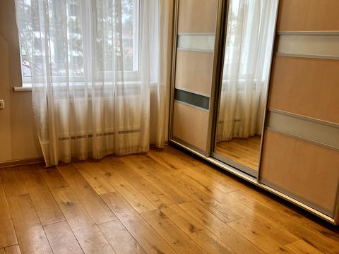 квартира за адресою Літературна вул. (Чехова), 1