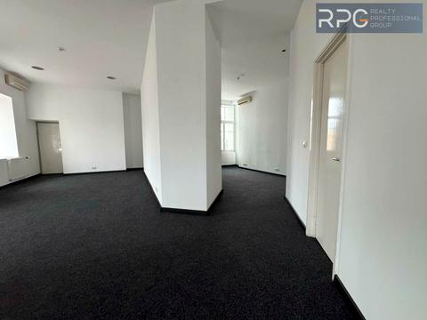 комерційна за адресою Музейний пров., 4