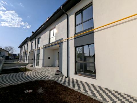 будинок за адресою Молодіжна вул.