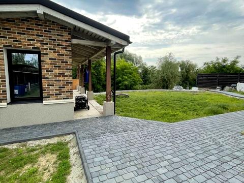 будинок за адресою Богатирська вул., 30б