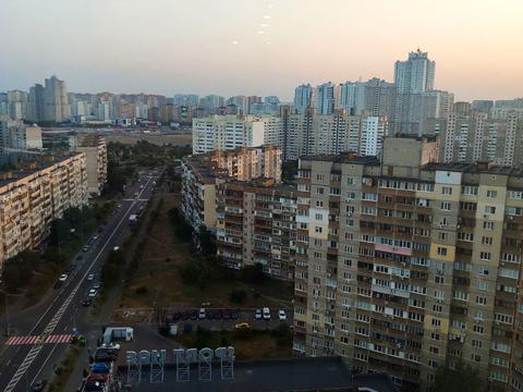 квартира по адресу Драгоманова ул., 40-З