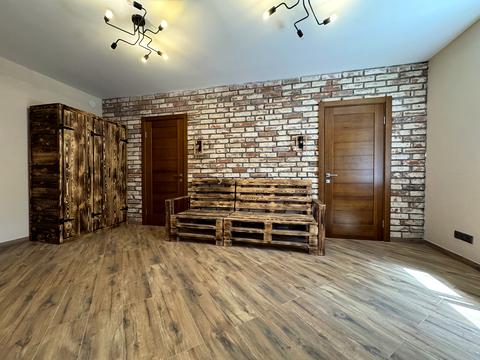 квартира за адресою Кленова вул., 1
