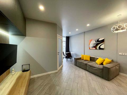 квартира за адресою Регенераторна вул., 4