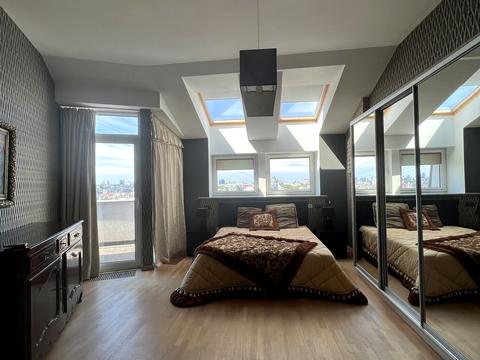 квартира за адресою Круглоуніверситетська вул., 18/2