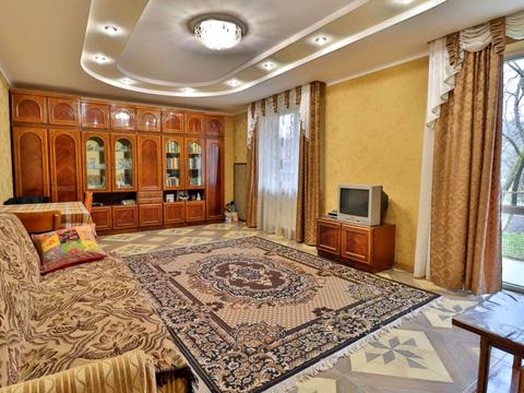 будинок за адресою Франка Ів, 12